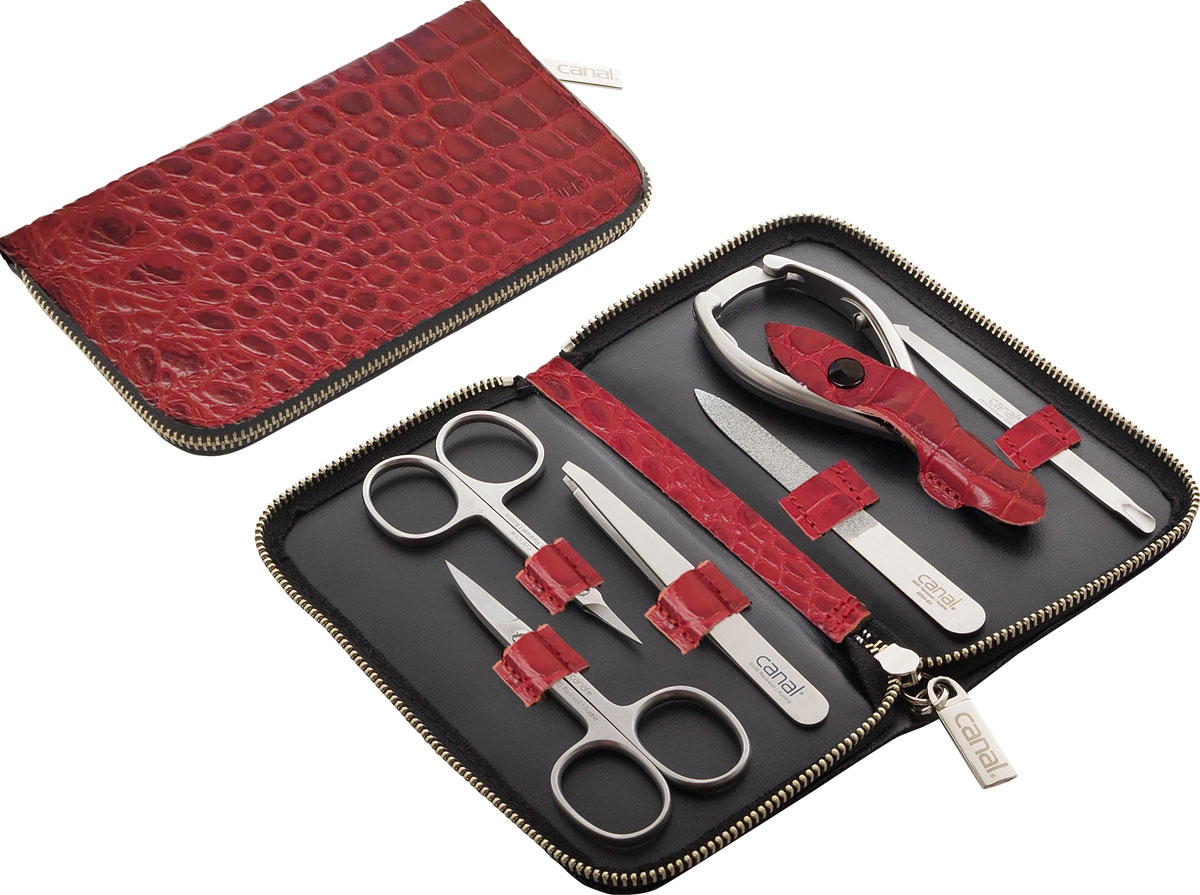 manicure case with 6 instruments