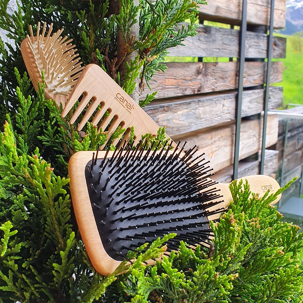 Brosse à cheveux plate