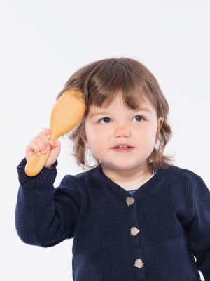 Kinderhaarbürste mit hochwertigen Naturborsten